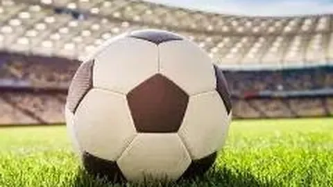 吉翔张稀哲助力，国足东亚杯2-0战胜香港，勇夺季军宝座