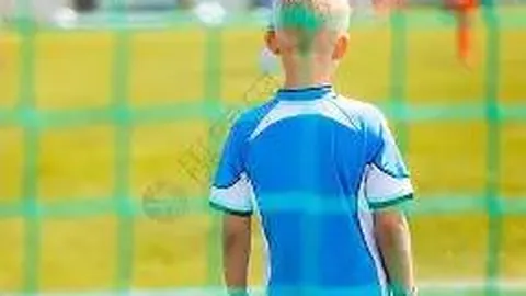 “国米引援动态：莫雷托透露邓弗里斯恢复进度慢，冬窗瞄准右路加强”