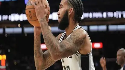 “12日巅峰对决，火力全开！海湾客场挑战，力争8分荣耀之战”